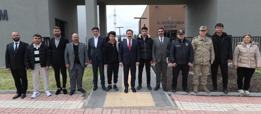 Reyhanlı Halk Kütüphanesi hizmete açıldı!