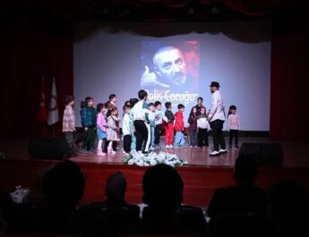 “Polis Çocuğu” Sahnelendi