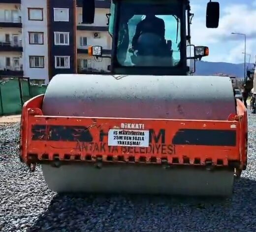 Yol Çalışmaları Aralıksız Sürüyor!
